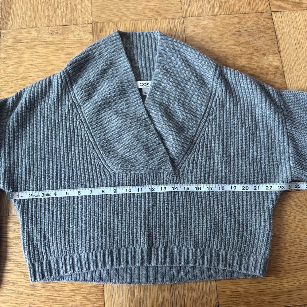 COS Grey Cropped Ribbed Shawl Collar Sweater - Picture 5 of 7